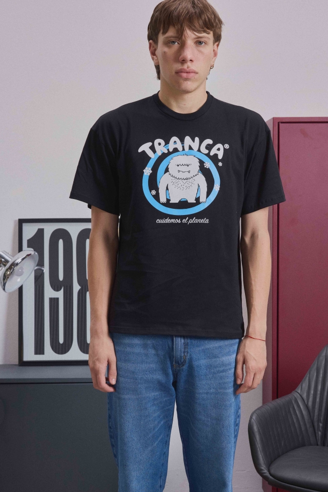 Remera Baby Yeti Negra